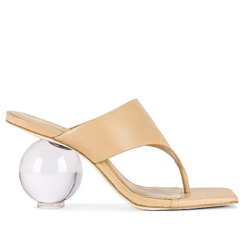 NWT CULT GAIA Lilleth Sandal in Sand 37EU / 7W